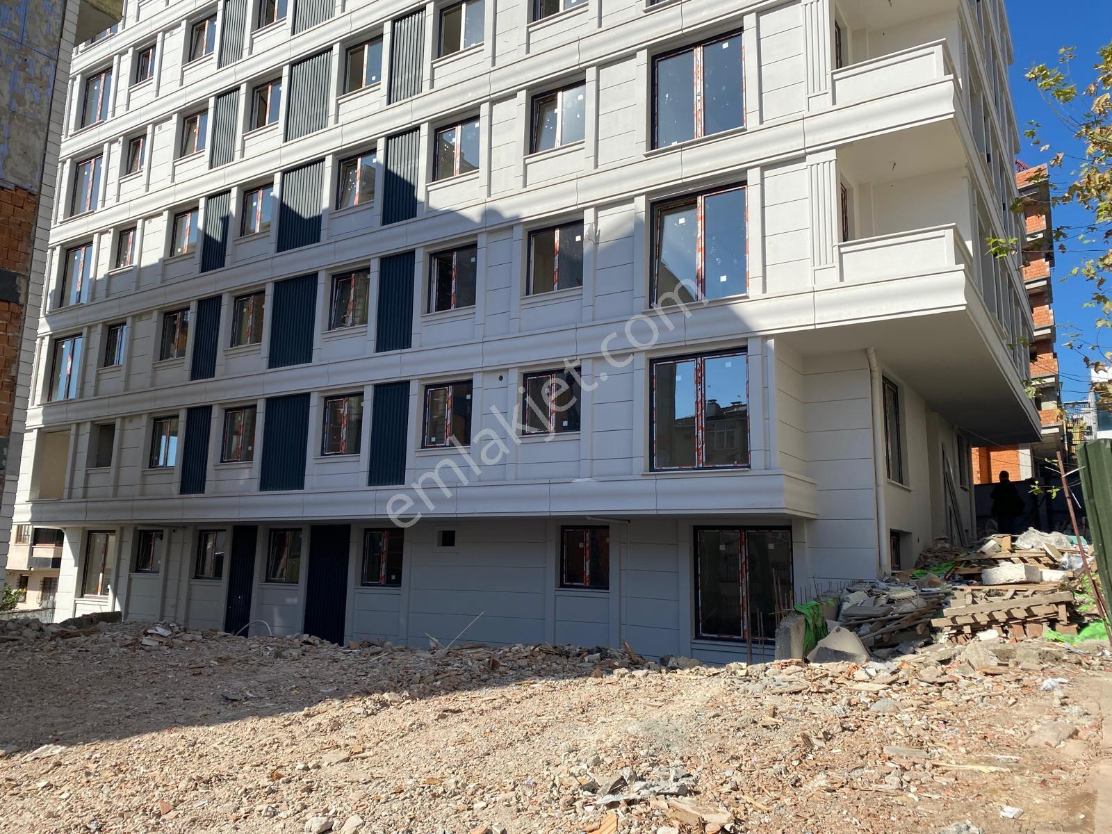 Güngören Merkez Mahallesı'nde Bıtme Aşamasında 2 + 1 — fotoğraf 2