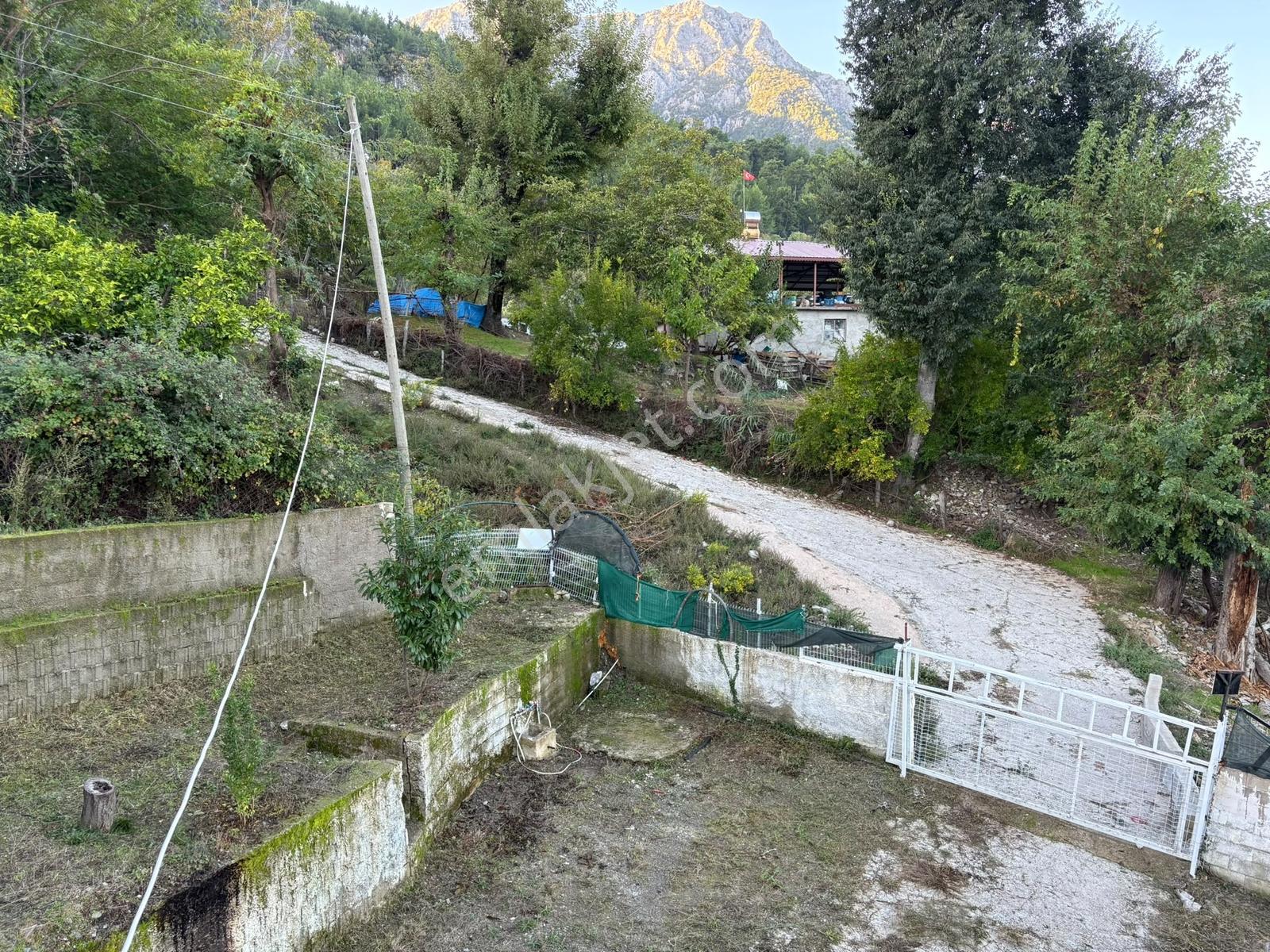 Alanya Dim Vadisinde Müstakil Göl Manzaralı Bahçeli Ev — fotoğraf 28