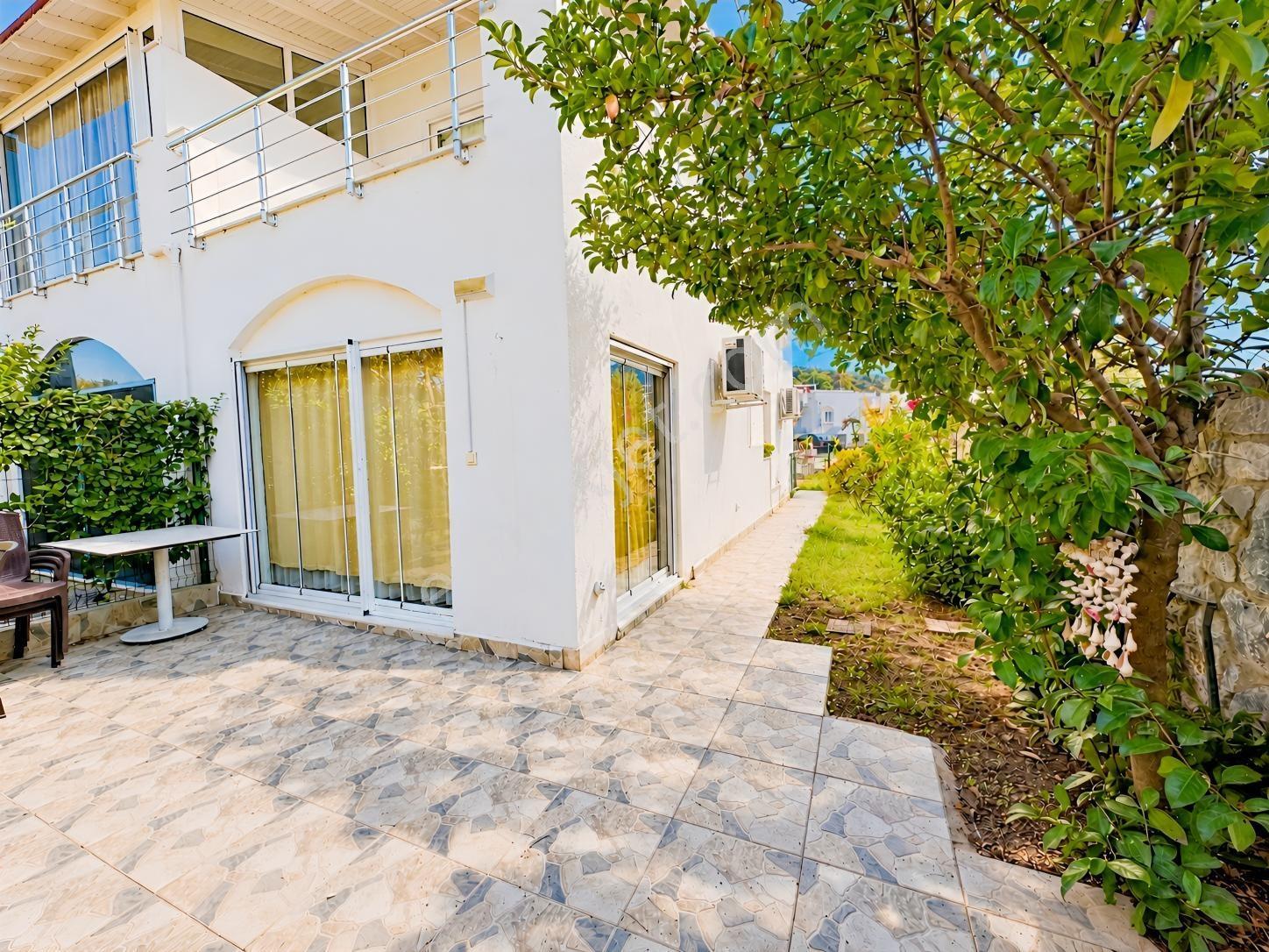 Lakeshore Golf Evlerinde Havuzlu Sitede Satılık 1+1 Daire — fotoğraf 11