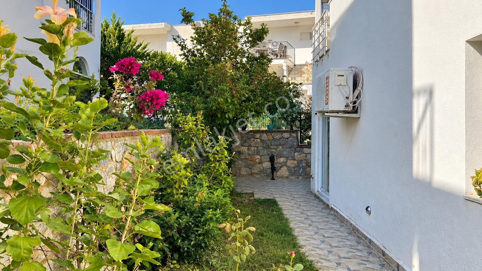 Lakeshore Golf Evlerinde Havuzlu Sitede Satılık 1+1 Daire — fotoğraf 14