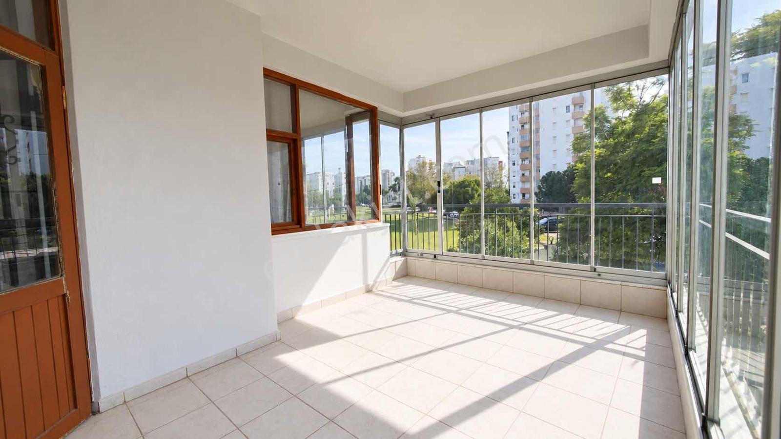 Çağlayanda Denize 150mt Mesafe Havuzlu Sitede 2+1 Geniş Satılık — fotoğraf 7