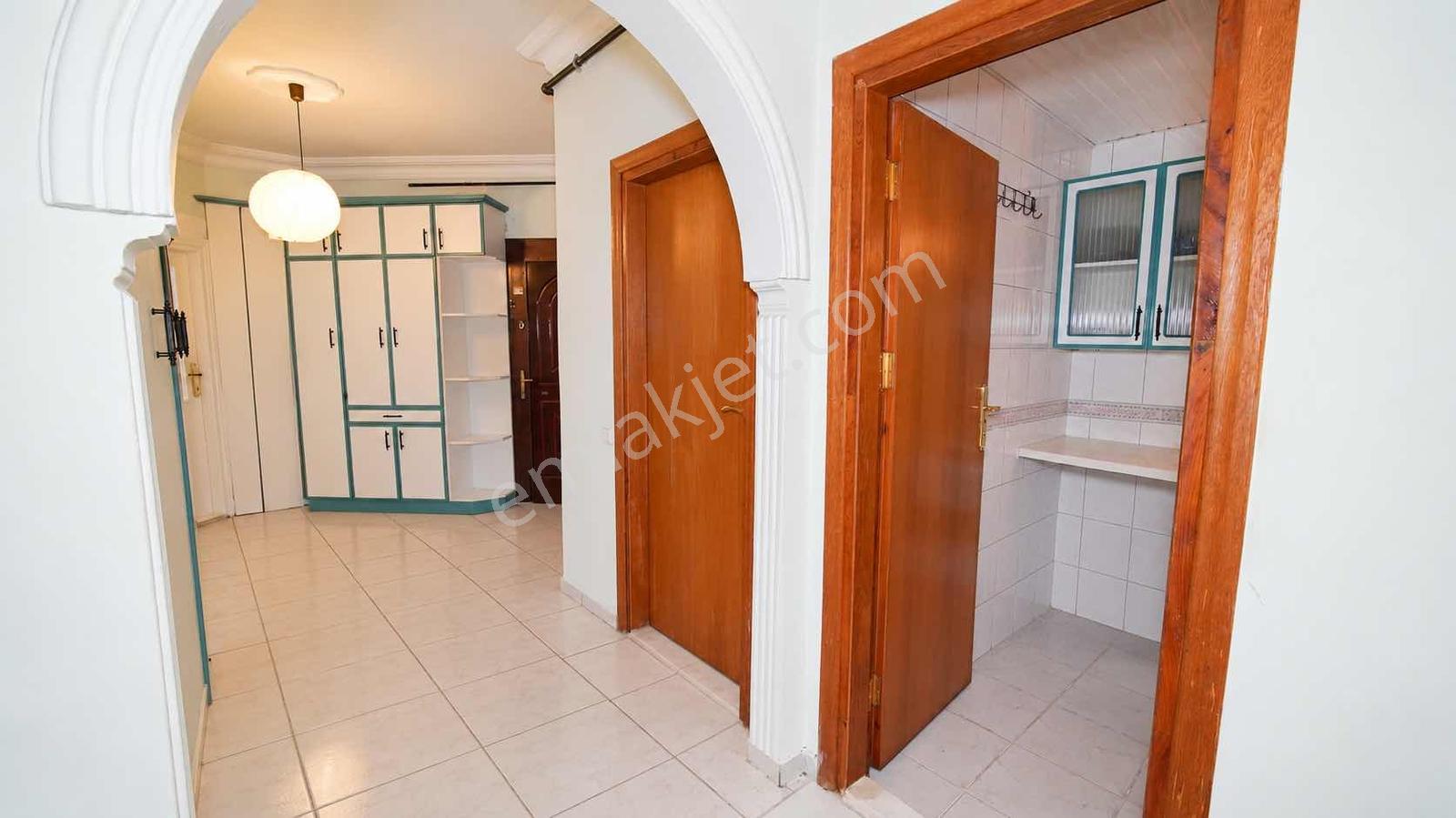 Çağlayanda Denize 150mt Mesafe Havuzlu Sitede 2+1 Geniş Satılık — fotoğraf 11