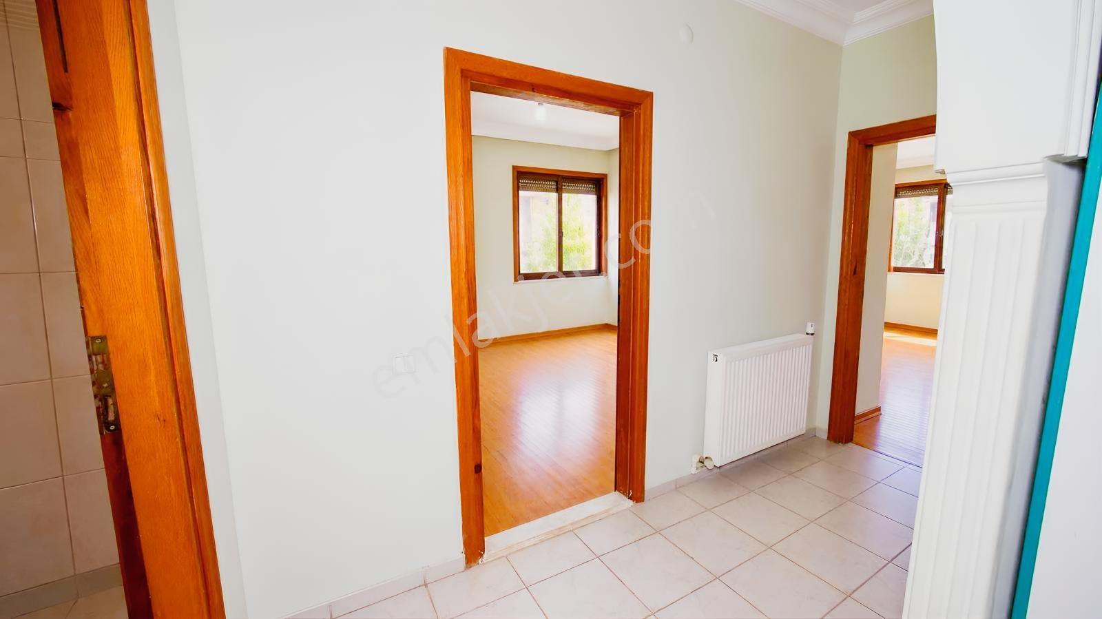 Çağlayanda Denize 150mt Mesafe Havuzlu Sitede 2+1 Geniş Satılık — fotoğraf 12