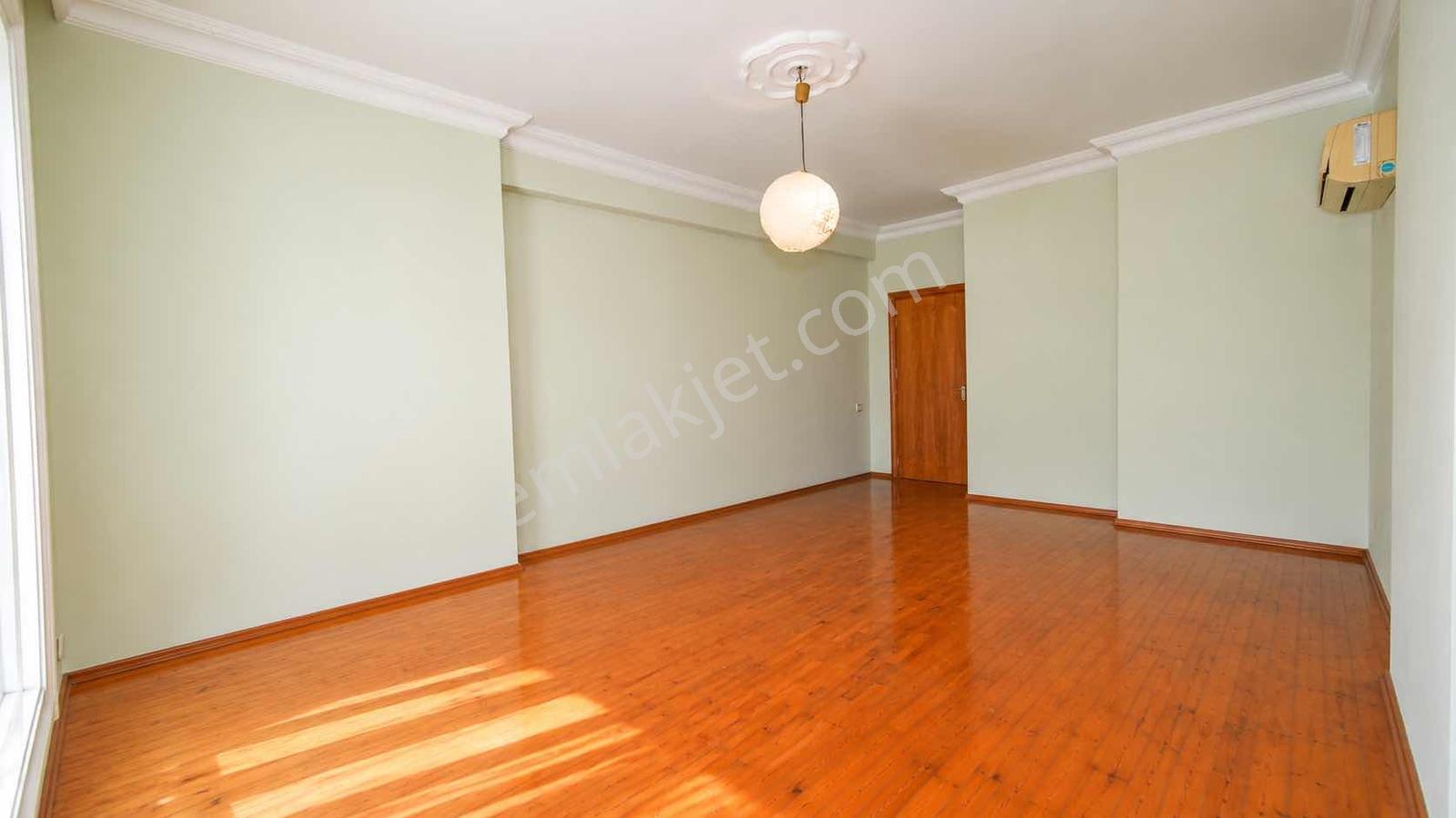 Çağlayanda Denize 150mt Mesafe Havuzlu Sitede 2+1 Geniş Satılık — fotoğraf 13