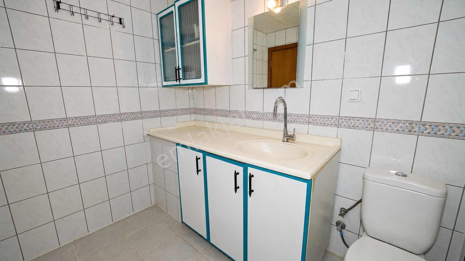 Çağlayanda Denize 150mt Mesafe Havuzlu Sitede 2+1 Geniş Satılık — fotoğraf 14