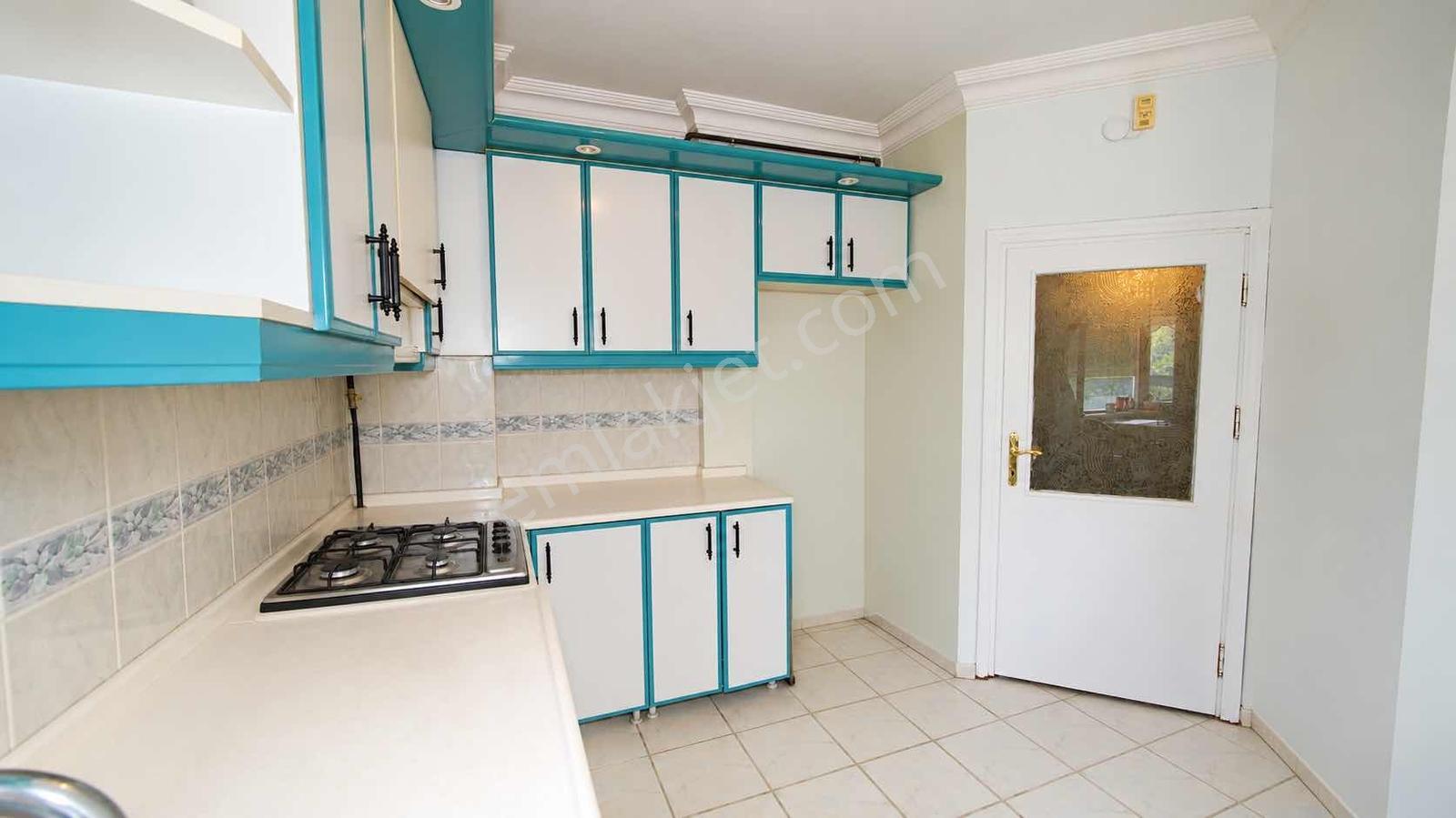 Çağlayanda Denize 150mt Mesafe Havuzlu Sitede 2+1 Geniş Satılık — fotoğraf 15