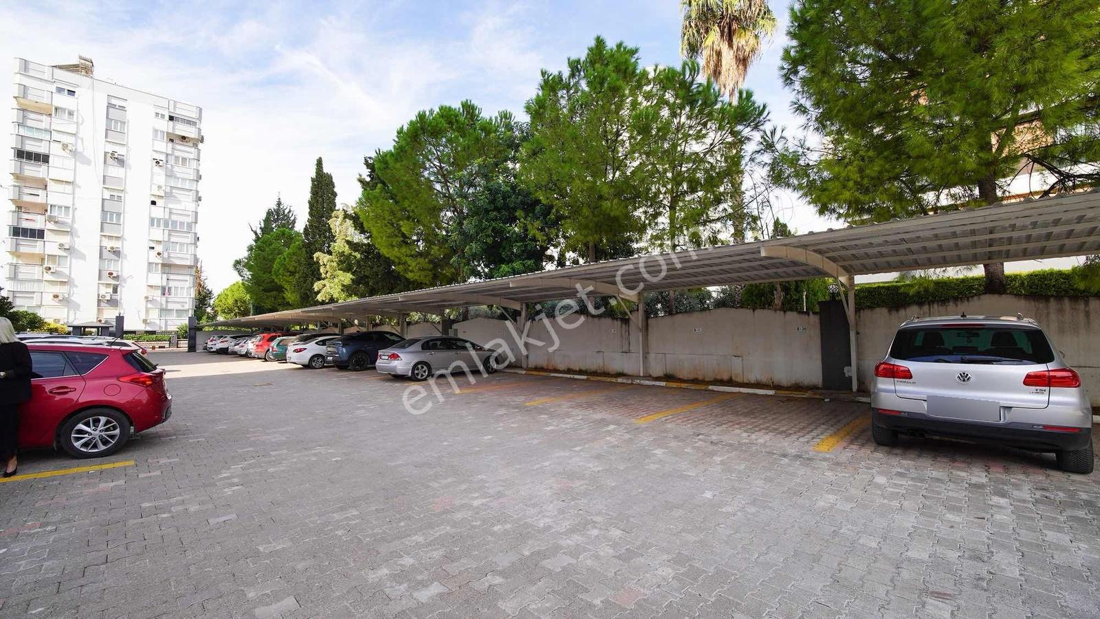 Çağlayanda Denize 150mt Mesafe Havuzlu Sitede 2+1 Geniş Satılık — fotoğraf 30