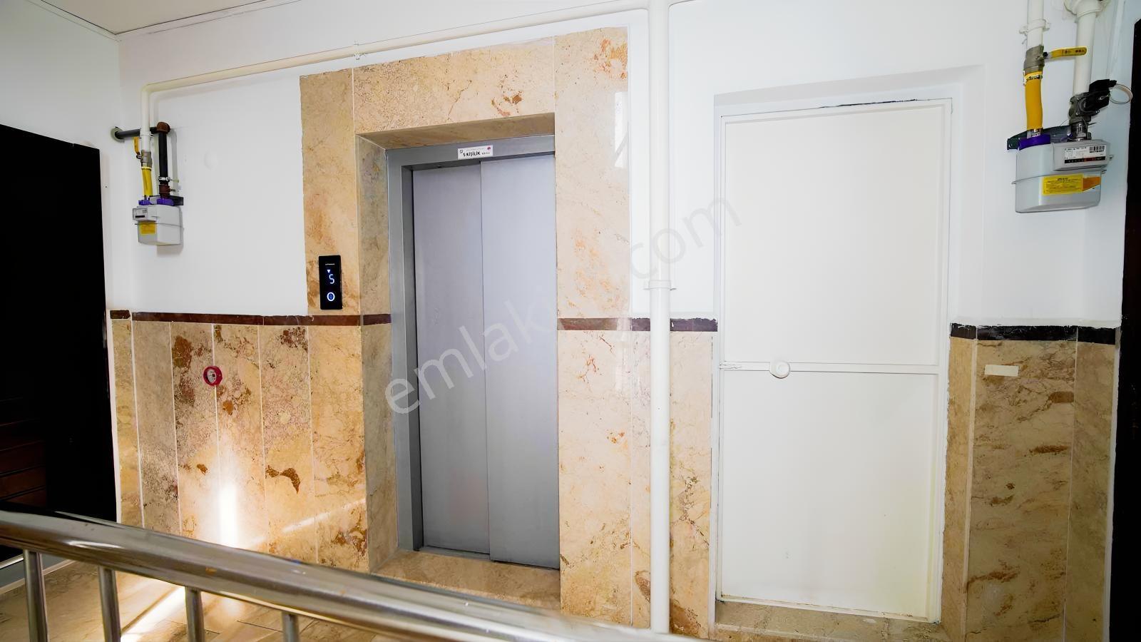 Çağlayanda Denize 150mt Mesafe Havuzlu Sitede 2+1 Geniş Satılık — fotoğraf 32