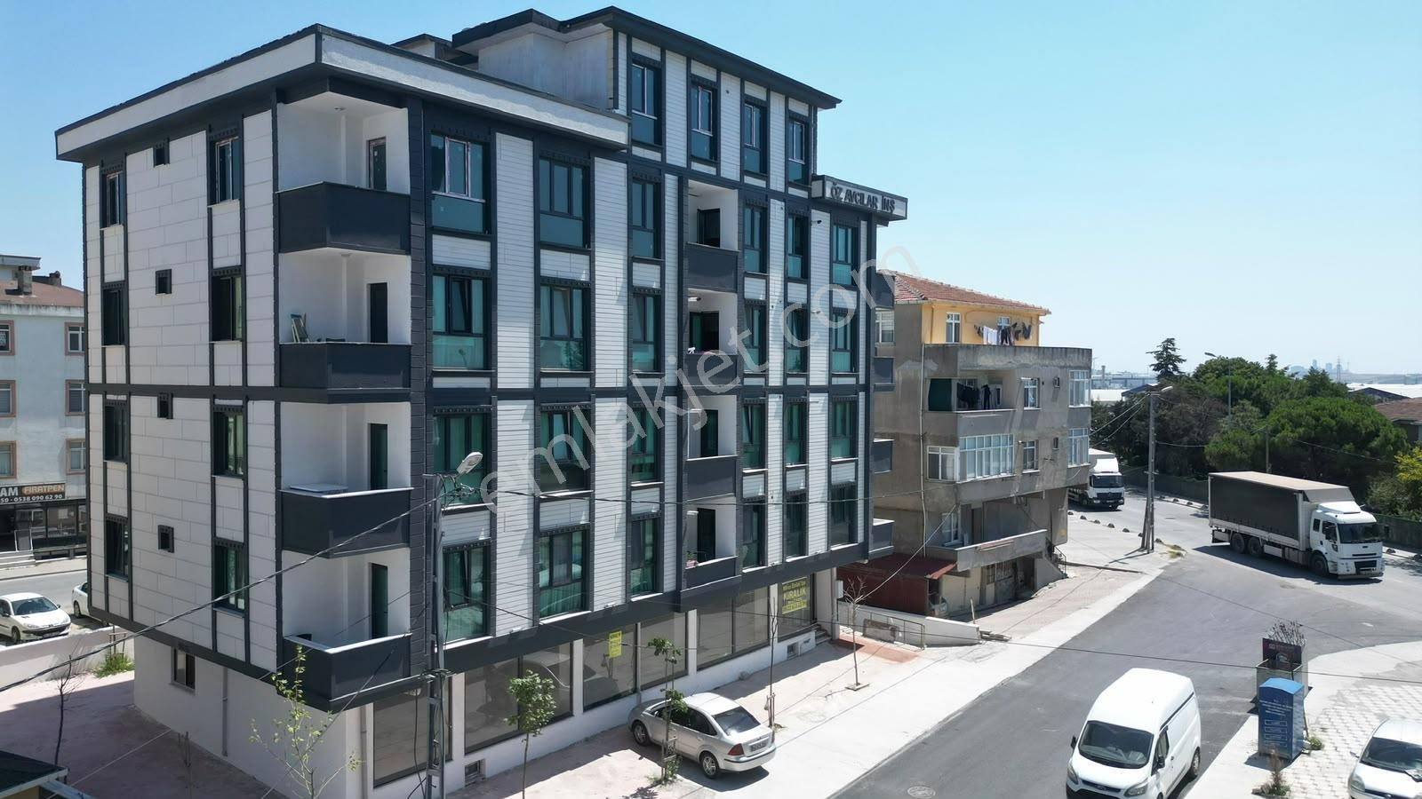 Hadımköy Hastane Mah. Satılık Sıfır 2+1 95M² Diare
