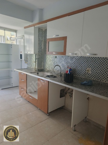 Ofiste Kiralık 2+1 Daire — fotoğraf 3