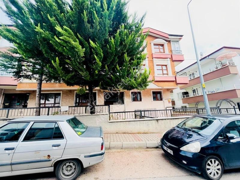 3+1 Kat Konumunda Yüksek Giriş Merkezi Konum Krediye Uygun — fotoğraf 2