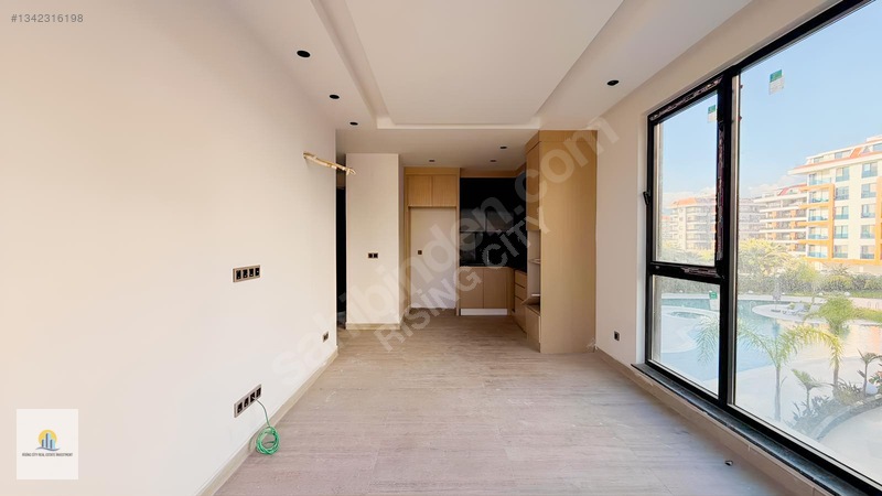 Küçüker Palazzo Residence De Satılık 1+1 Daire — fotoğraf 15