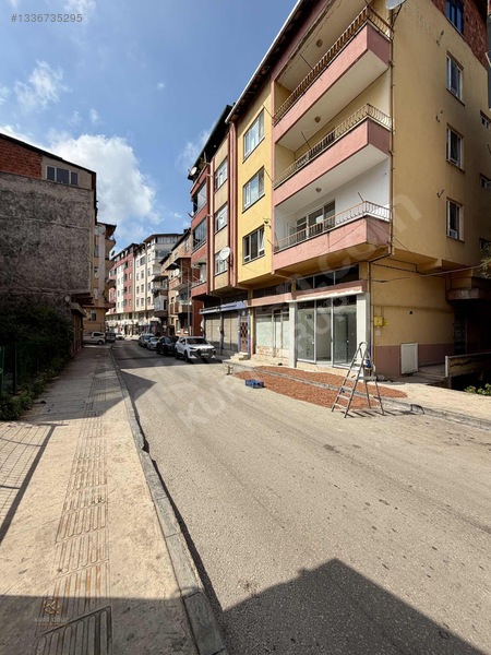 Dumlupınar Mahallesinde Kiralık Geniş 3+1 Daire — fotoğraf 3