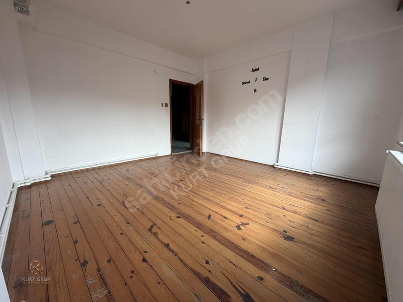 Dumlupınar Mahallesinde Kiralık Geniş 3+1 Daire — fotoğraf 19