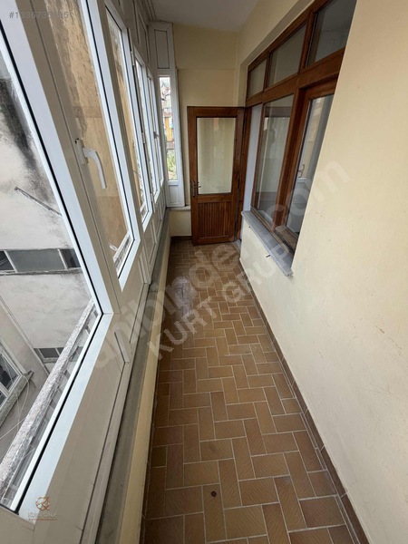 Dumlupınar Mahallesinde Kiralık Geniş 3+1 Daire — fotoğraf 34