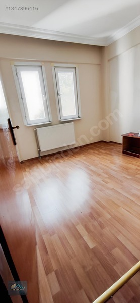 Tan Emlaktan Ara Kat Kiralık 3+1 Daire — fotoğraf 6