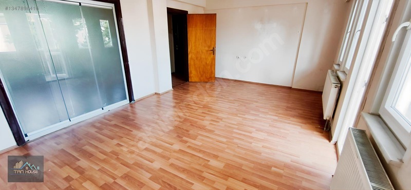 Tan Emlaktan Ara Kat Kiralık 3+1 Daire — fotoğraf 7