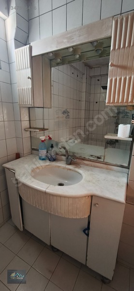 Tan Emlaktan Ara Kat Kiralık 3+1 Daire — fotoğraf 11