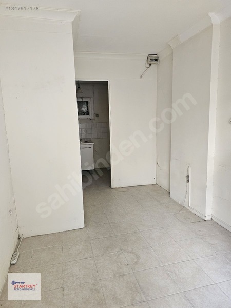 Karşıyaka Anadolu Cad. Paraleli Batar Katlı 24m2 Kiralık Dükkan — fotoğraf 7