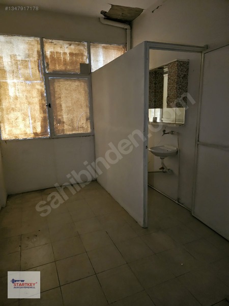 Karşıyaka Anadolu Cad. Paraleli Batar Katlı 24m2 Kiralık Dükkan — fotoğraf 12