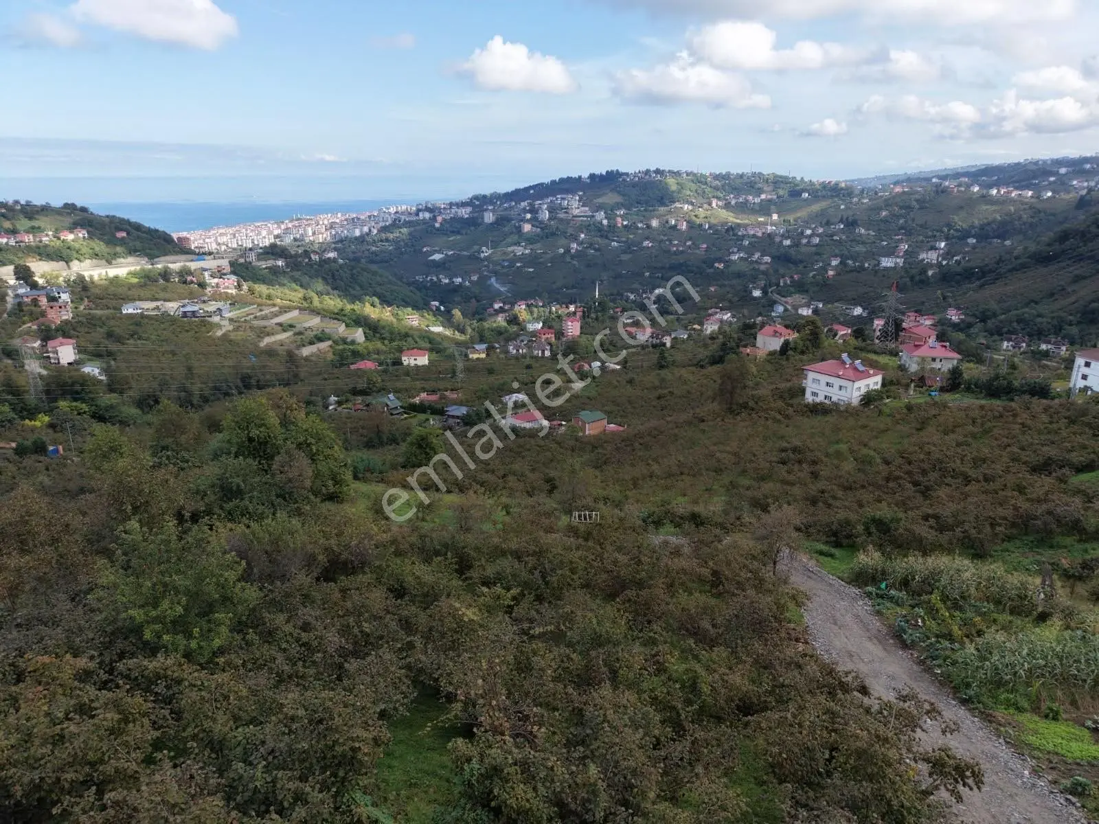 Trabzon Ortahisar Uğurlu'da Deniz Manzaralı Satılık Tarla — fotoğraf 2