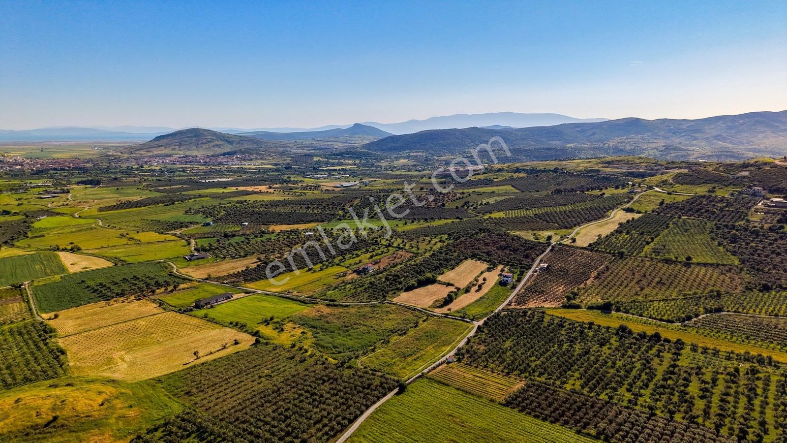 Foça Kocamehmetlerde Satılık 6.642 M² Müstakil Parsel Tarla! — fotoğraf 32