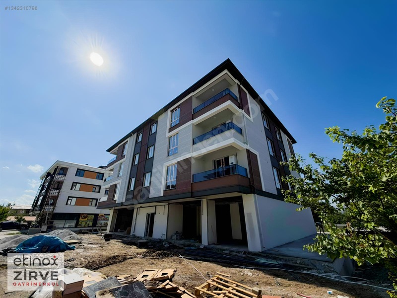 Ekinox Zirve / Kavakyolu Anacadde Üzeri 2+1 Fırsat Daire — fotoğraf 3