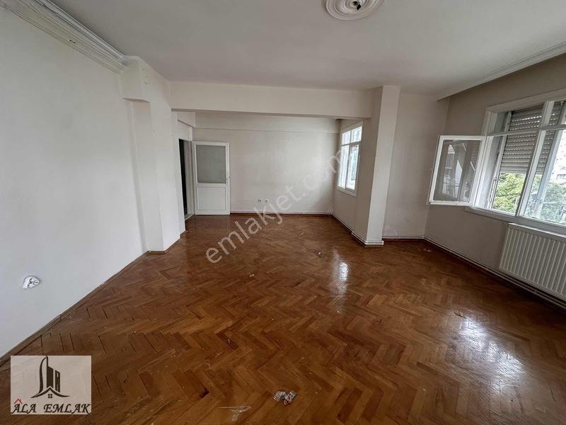 Yeşılyurt Pazaryeri Yakını Arakat 3+1 Satılık Daire — fotoğraf 3