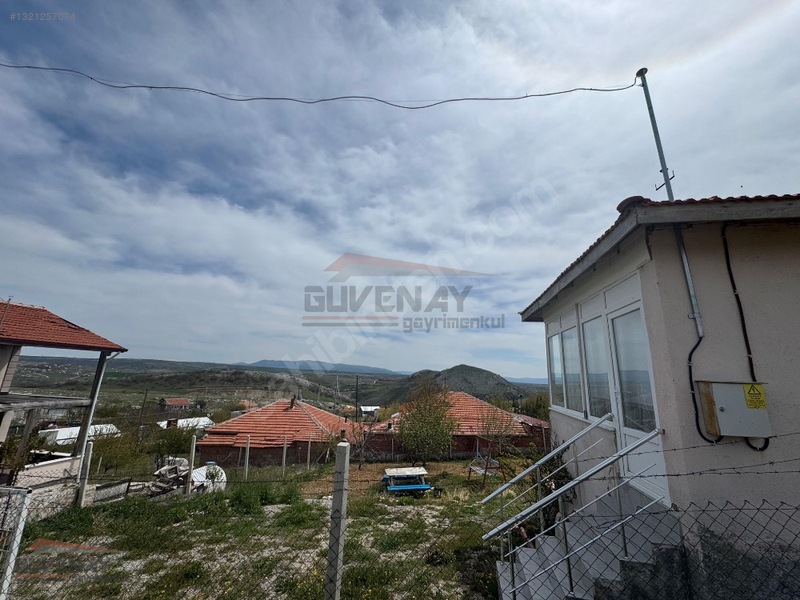 Güvenay - Çorum Çoraklık Üstü Bayrak Tepe Hobi Bahçeleri Satılık