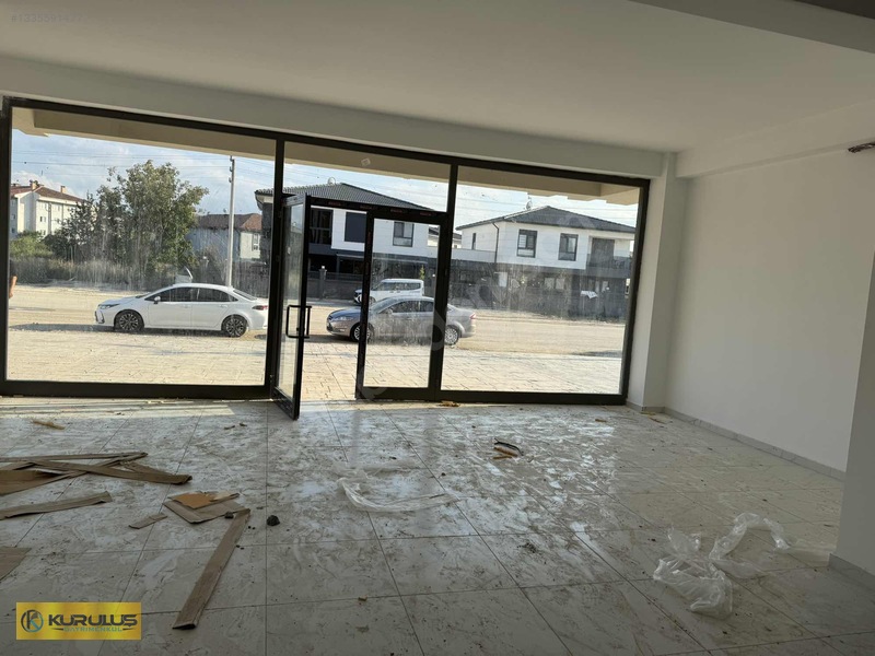 Beyciler Mahallesi Ana Yola Cephe 190 M2 Kiralık Dükkan — fotoğraf 4