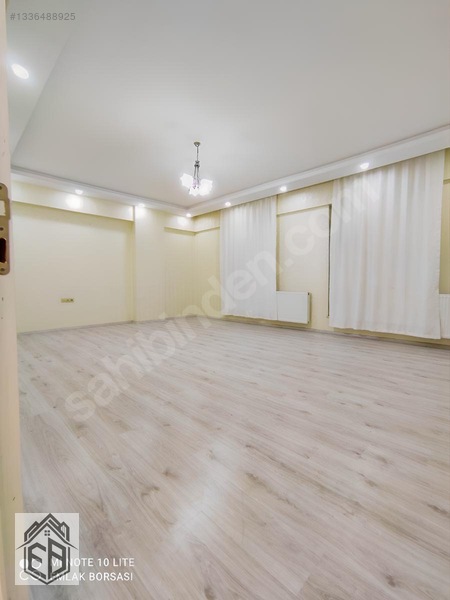 Yürüyüş Yolu Üzeri 3 Cepheli 190m2 Arakat Satılık 3+1 — fotoğraf 2