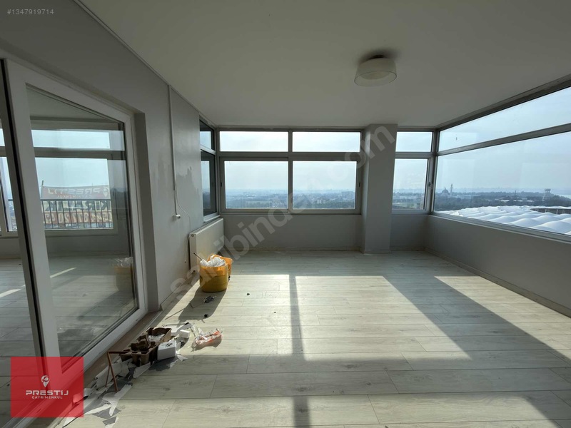 Prestij'den Bulvar Üstü Göl Manzaralı Kiralık 5+1 Dubleks — fotoğraf 9