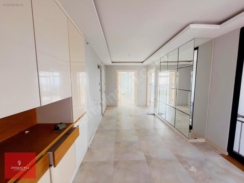 Prestij'den Bulvar Üstü Göl Manzaralı Kiralık 5+1 Dubleks — fotoğraf 16