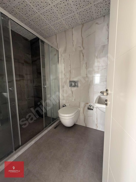 Prestij'den Bulvar Üstü Göl Manzaralı Kiralık 5+1 Dubleks — fotoğraf 23