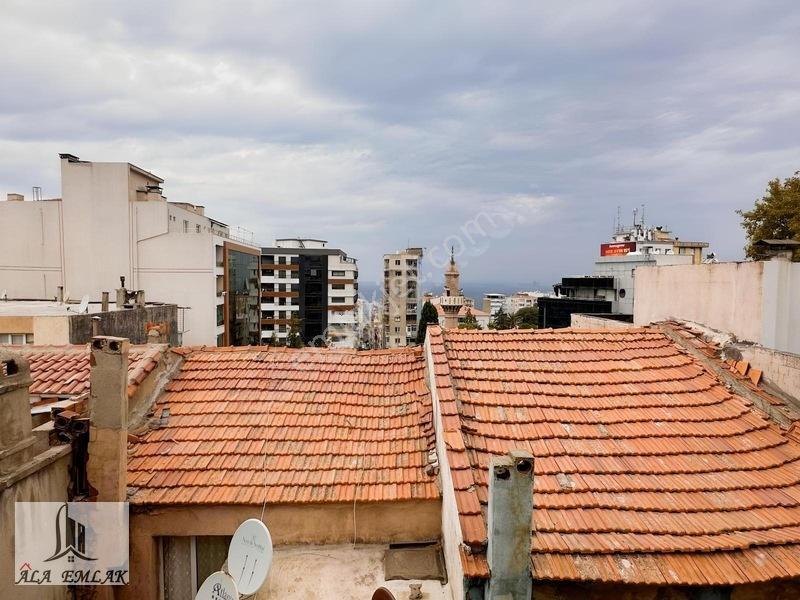 Eşrefpaşada Yenilenmiş 3 Katlı Acil Satılık Müstakil Ev — fotoğraf 8
