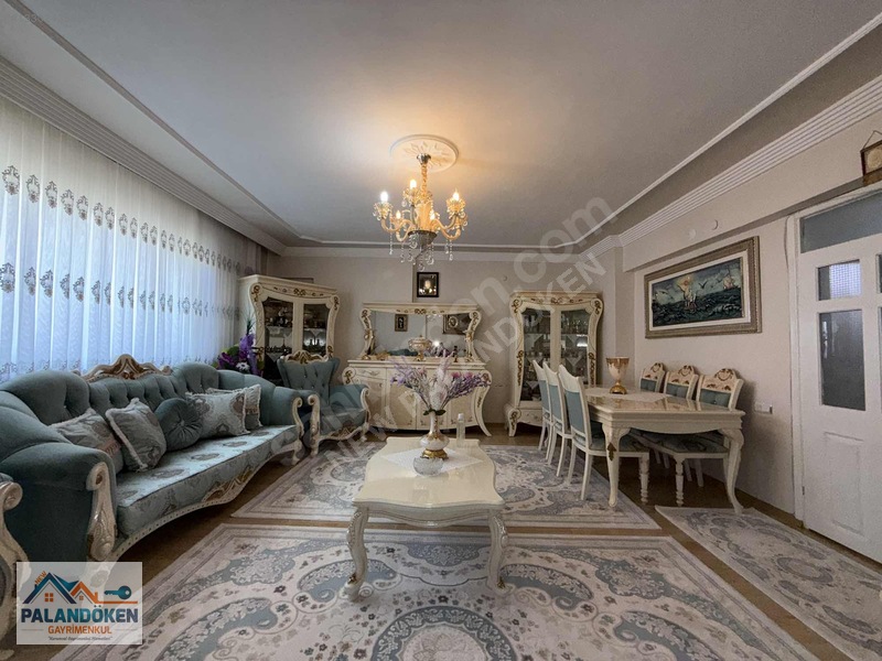 Yenîşehir'De Satılık 3+1 Asansörlü Daire 160M²