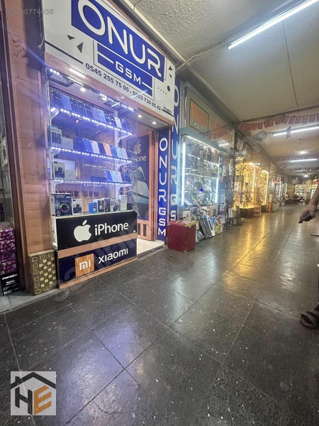 Söylemez Pasajında İşlek Katta İki Adet Yanyana Kiracılı Dükkan