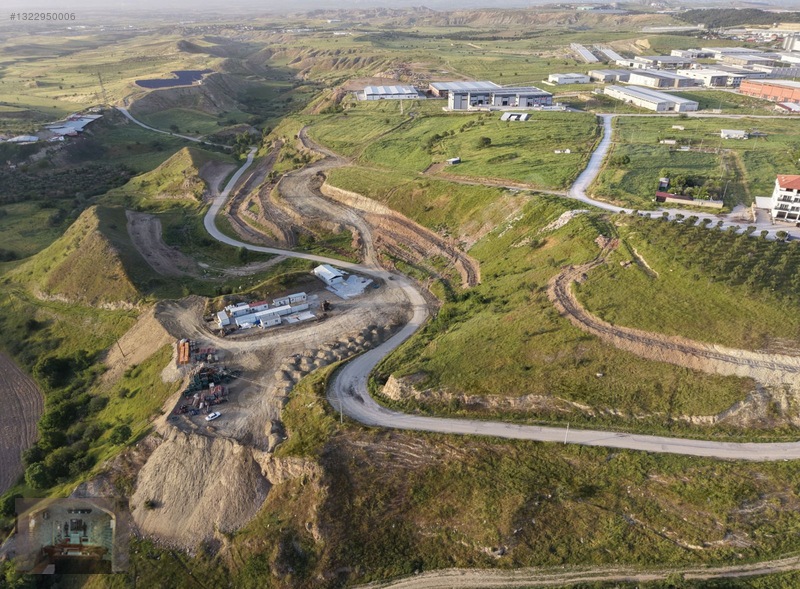 Şato Emlak'tan Satılık Hacıeyüplü Mah. B+3 Kat % 35 439 M2 Arsa — fotoğraf 3