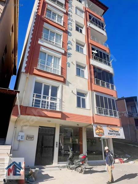 Ulukışla Merkez Satılık 3+1 Kaloriferli Daire — fotoğraf 4