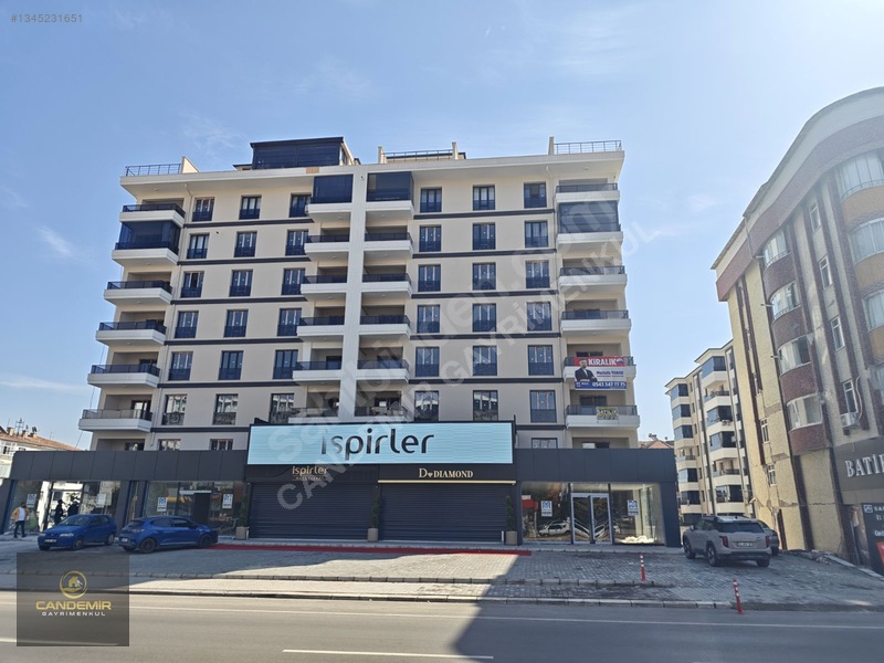 Malatya Caddesinde Merkezi Lokasyonda Kiralık 3+1 Arakat Daire
