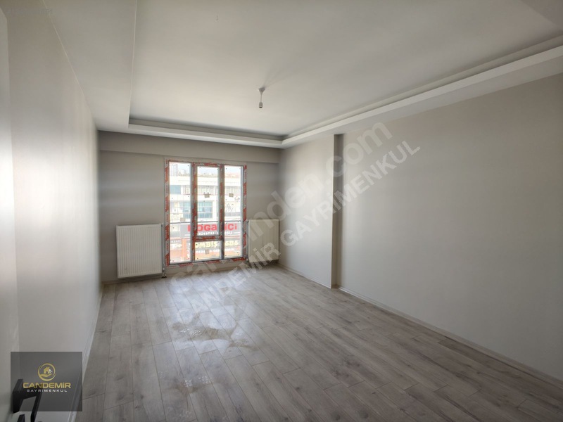 Malatya Caddesinde Merkezi Lokasyonda Kiralık 3+1 Arakat Daire — fotoğraf 6