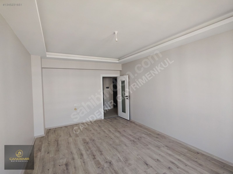 Malatya Caddesinde Merkezi Lokasyonda Kiralık 3+1 Arakat Daire — fotoğraf 7