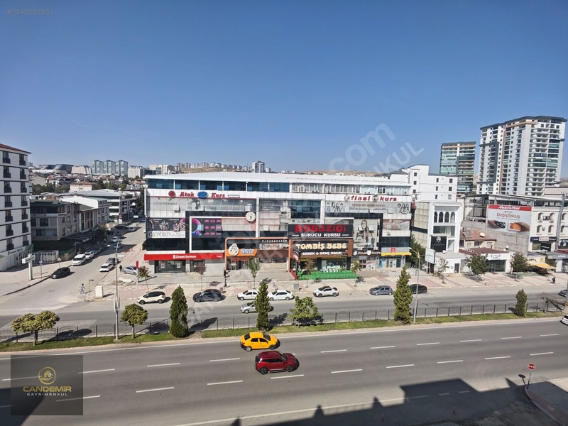 Malatya Caddesinde Merkezi Lokasyonda Kiralık 3+1 Arakat Daire — fotoğraf 16