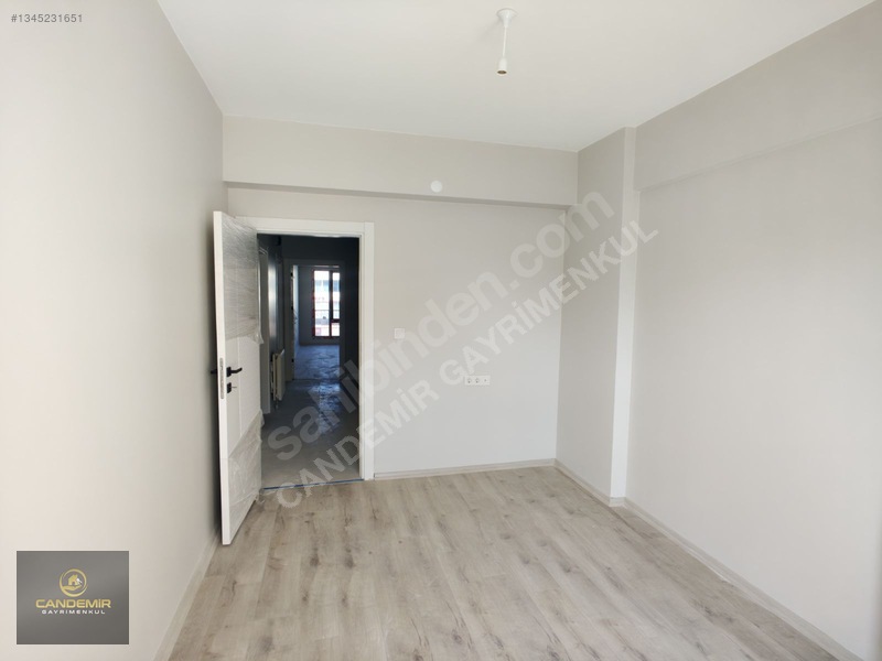 Malatya Caddesinde Merkezi Lokasyonda Kiralık 3+1 Arakat Daire — fotoğraf 25