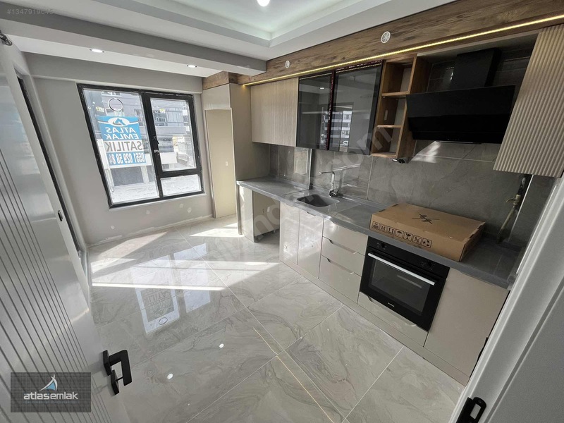 Atlas'Tan Sporkent'Te Çift Banyolu Otoparklı 2+1 Satılık Daire