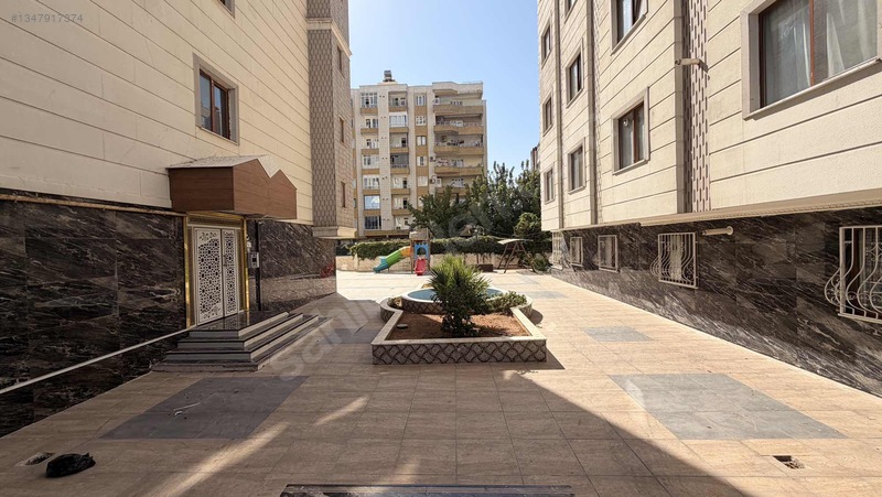 Özbadıllı Emlaktan 4+1 Exsen Yapıda Her Katta Tek Daire — fotoğraf 3