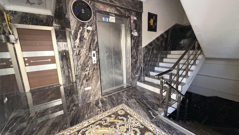 Özbadıllı Emlaktan 4+1 Exsen Yapıda Her Katta Tek Daire — fotoğraf 4
