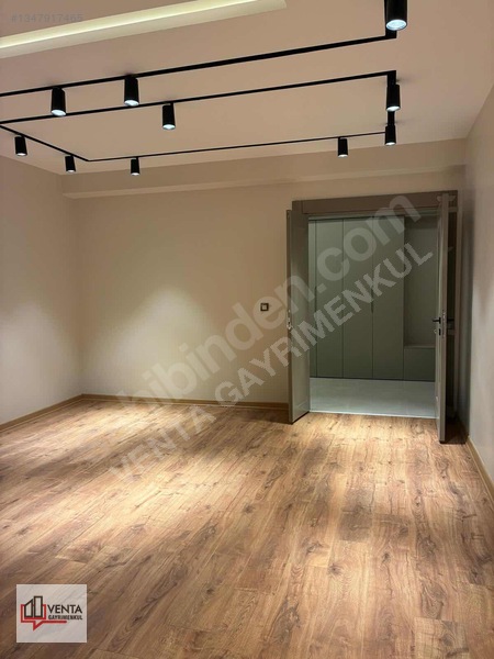 Venta Gayrimenkulden Yıldızkent Ana Bulvarda 4+1 Satılık Daire — fotoğraf 4