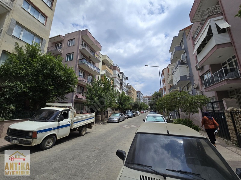 Antika'Dan Atatürk Mahallesinde Çıtır Masraflı Satılık Daire