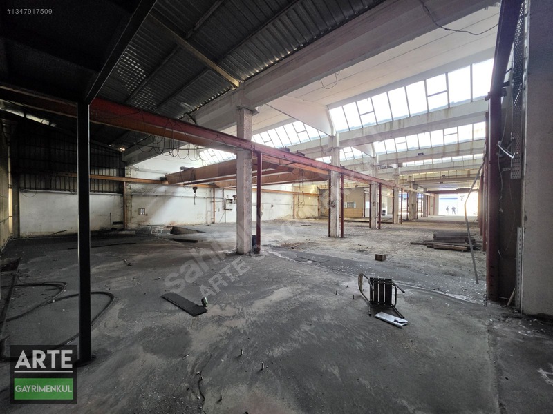Küsget Sanayide 1500m2 Satılık İdari Ofisli Depo&antrepo — fotoğraf 3